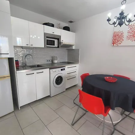 Parque Santiago Americas Apartment *